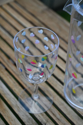Beau and Elliot Mini Confetti Decorated Plastic Wine Glass
