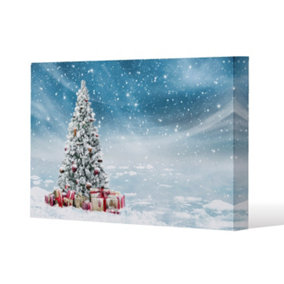 Beautiful decorated snowed in christmas tree (canvas) / 114 x 77 x 4cm