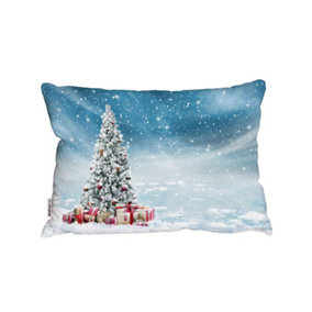 Beautiful decorated snowed in christmas tree (cushion) / 30cm x 45cm
