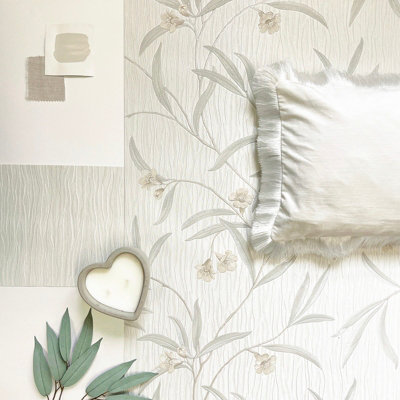 Belgravia Décor Tiffany Flower White/Cream Wallpaper