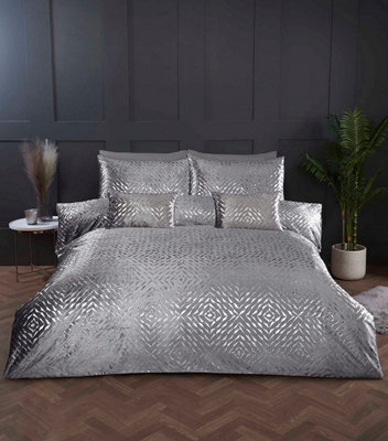 Bellagio Embellished Silver Double Duvet Cover Set DIY at B&Q