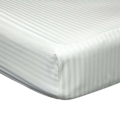 Belledorm 540 Thread Count Satin Stripe Extra Deep Fitted Sheet Ivory (Kingsize)