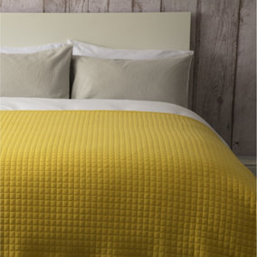 Belledorm Crompton Quilted Throw Saffron Yellow (One Size)