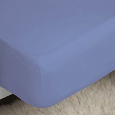 Belledorm Easycare Percale Fitted Sheet Sky Blue (Kingsize) DIY at B&Q
