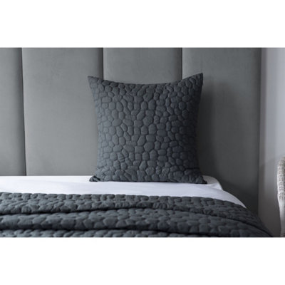 Belledorm Porto Continental Pebble Pillowcase Charcoal (65cm x 65cm)