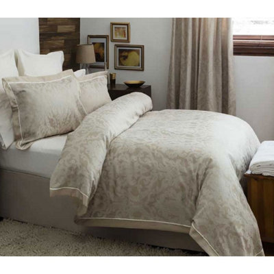 Belledorm Waltham Duvet Cover Set Beige (Superking)