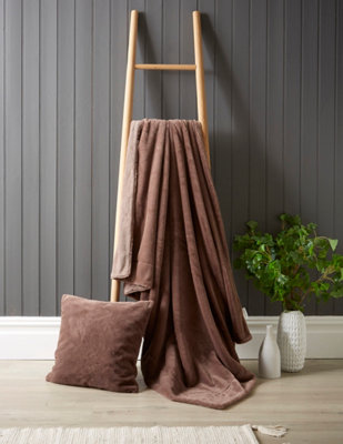 Bellissimo Home Thick Plush Faux Fur Throw Soft and