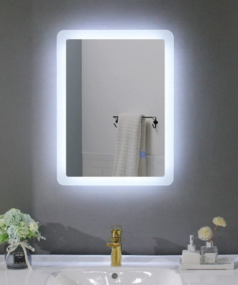 Silver mirror outlet with lights