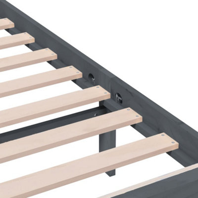Berkfield Bed Frame Grey Solid Wood 200x200 cm