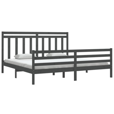 Berkfield Bed Frame Grey Solid Wood 200x200 cm
