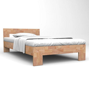 Berkfield Bed Frame Solid Oak Wood 140x200 cm