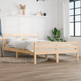 Berkfield Bed Frame Solid Wood 135x190 cm Double