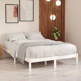 Berkfield Bed Frame White Solid Wood 135x190 cm Double