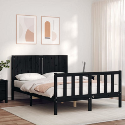 Berkfield Bed Frame with Headboard Black 140x190 cm Solid Wood