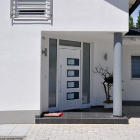 Berkfield Front Door White 110x210 cm Aluminium and PVC