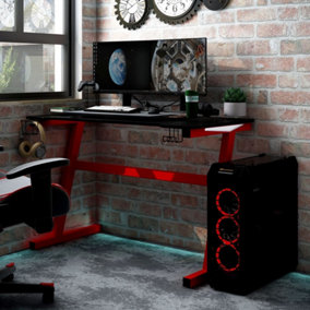 Berkfield Gaming Desk LED with Z Shape Black 110x60x75 cm