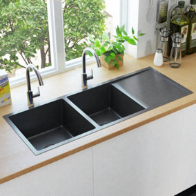 Berkfield Handmade Kitchen Sink with Strainer Black Stainless Steel