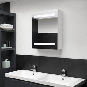 Berkfield LED Bathroom Mirror Cabinet Shining White 50x14x60 cm