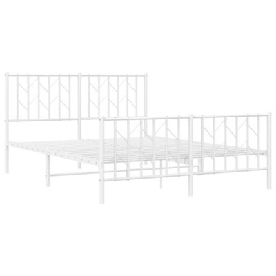 Berkfield Metal Bed Frame without Mattress with Footboard White 135x190cm
