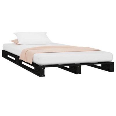 Black on sale pallet bed