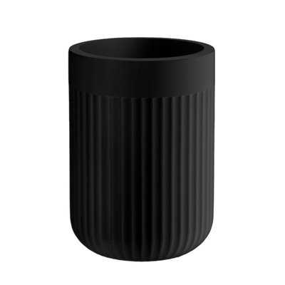 BESLAGSBODEN - Tumbler. Freestanding. Black Polyresin. Height 110 mm.