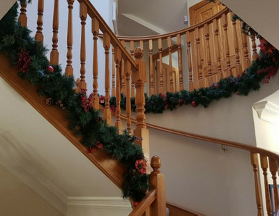 Best Artificial Christmas 6ft Red Decorated Garland - 5