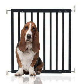 Bettacare Chunky Wooden Screw Fit Dog Gate, 63.5cm - 105.5cm, Black, Wooden Dog Gate Gate, Screw Fit Pet Stair Gate, Puppy Gate