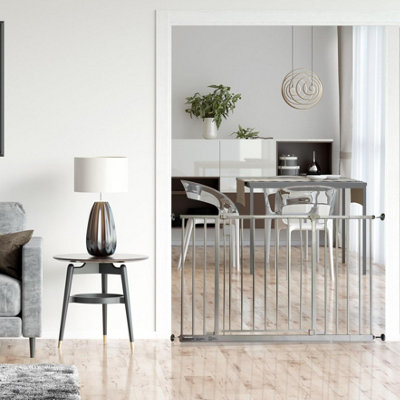 Bettacare Extra Wide Hallway Dog Gate, 134cm 140cm, Grey