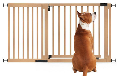 Bettacare Wooden Elegance Dog Gate Natural 145cm 153cm Pressure Fit Pet Gate 73cm Extra Wide Doorway Easy Installation DIY at B Q