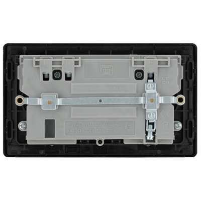 BG Evolve Black Chrome Double Switched 13A Power Socket + 2 x USB (3.1A) - 8