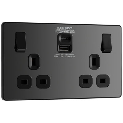 BG Evolve Black Chrome Double Switched 13A Power Socket + USB A+C 30W