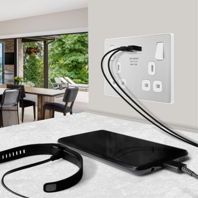 BG Evolve Brushed Steel Double Switched 13A Power Socket + 2 X USB (3.1A) - 5