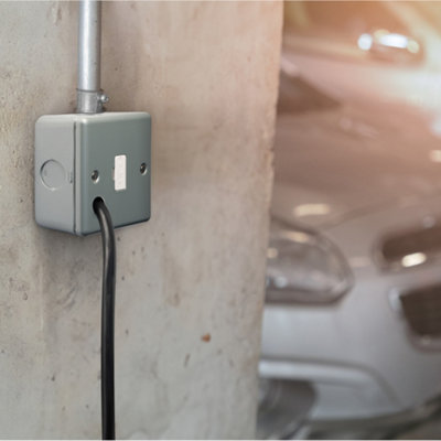 BG Metal Clad 13A Unswitched Fuse Connection Unit & Flex Outlet