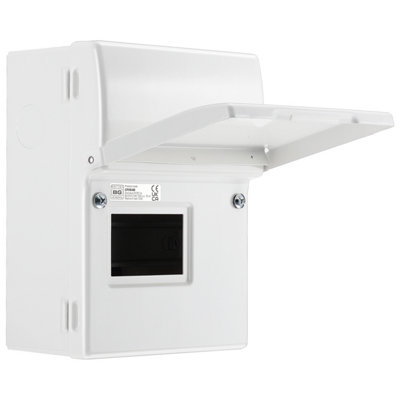 BG METAL EMPTY 4 MOD ENCLOSURE COMES WITH CABLE AND BUSBAR