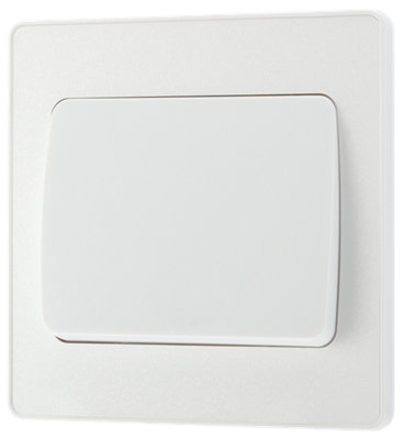 BG PCDCL12WW Pearlescent White Evolve 1 Gang 20A 16AX 2 Way Wide Rocker Light Switch - White Insert