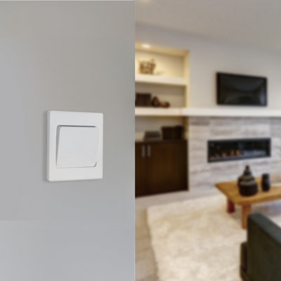 BG PCDCL12WW Pearlescent White Evolve 1 Gang 20A 16AX 2 Way Wide Rocker Light Switch - White Insert