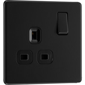 BG Screwless Flatplate Matt Black, 13A Single Switched Socket, Black Inserts