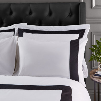Bianca Bedding Tailored Cotton Duvet Cover Set with Pillowcases White / Black
