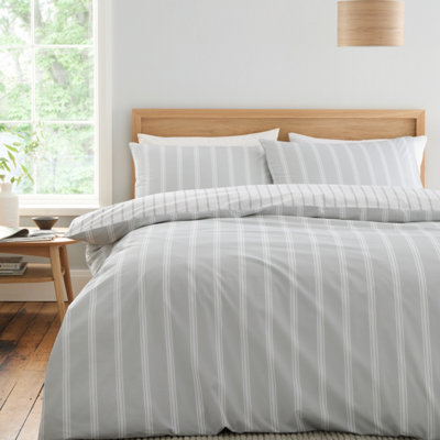 Bianca Fine Linens Ashford Stripe 200 TC Cotton Percale Reversible Super King Duvet Cover Set with Pillowcases Silver Grey