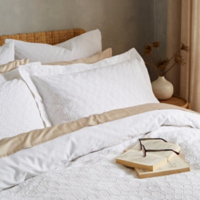 Bianca Fine Linens Waffle Cotton Circle Oxford 50x75cm + border Pack of 2 Pillow cases with envelope closure White