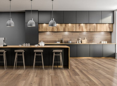 BinylPro 8mm - Alamos Oak - Laminate Flooring - 2.22m² Pack Price Comparisons | Compare The Build
