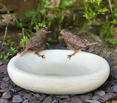 Bird Bath or feeder, aged stone effect bowl with 2 decorative bronze effect wrens. Ideal bird lover gift.