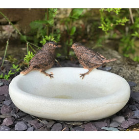Bird Bath or feeder, aged stone effect bowl with 2 decorative bronze effect wrens. Ideal bird lover gift.