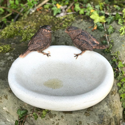 Bird Bath or feeder, aged stone effect bowl with 2 decorative bronze effect wrens. Ideal bird lover gift.