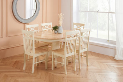 Birlea Chatsworth Round Extending Dining Table With 6 Chairs in White ...