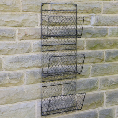 Black Chicken Wire Wall Mounted Magazine Newspapers Tools Holder Storage Rack