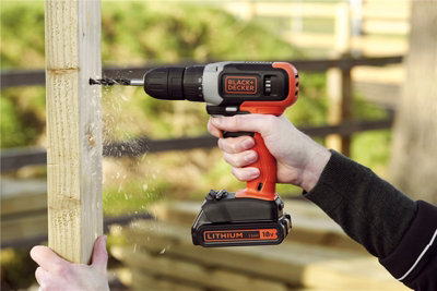 BLACK+DECKER BCD001C1 18V Lithium-ion Drill Driver with 1.5Ah Battery and  400mA Charger