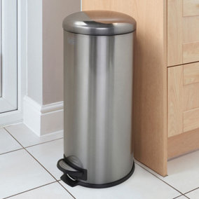 BLACK+DECKER 61119 30L Dark Stainless Steel Dome Shaped Pedal Bin With Soft Close Lid