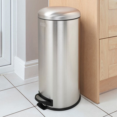 BLACK DECKER 61259 30L Stainless Steel Dome Shaped Pedal Bin With