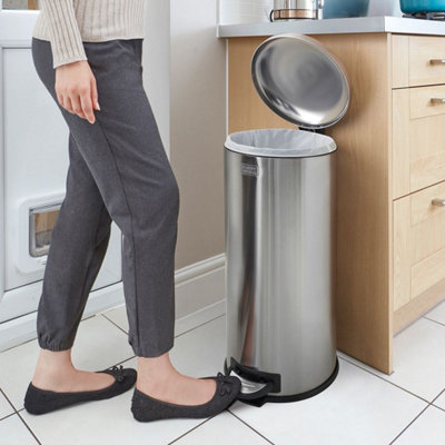 BLACK DECKER 61259 30L Stainless Steel Dome Shaped Pedal Bin With